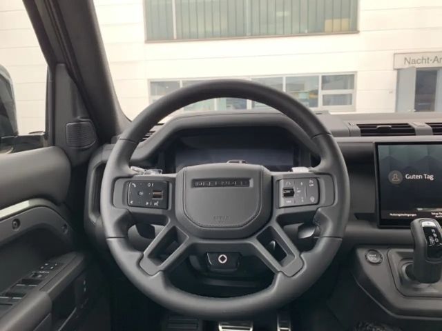 Land Rover Defender 110