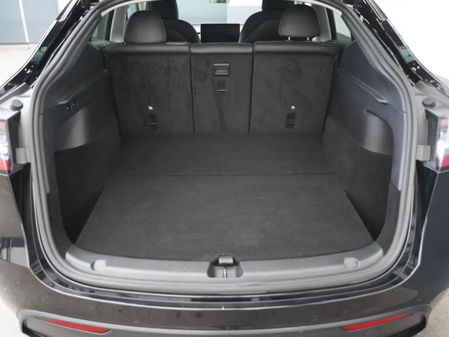 Tesla Model Y AWD Long Range