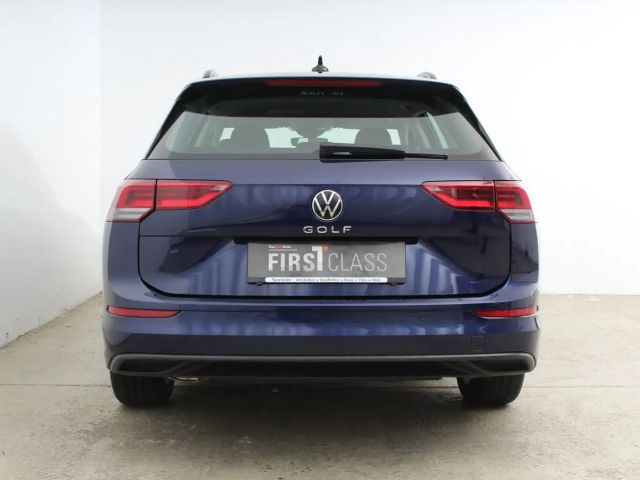 Volkswagen Golf Life Variant