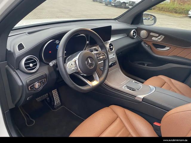 Mercedes-Benz GLC 300 4MATIC AMG Line