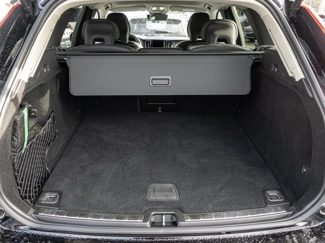 Volvo XC60 Dark Plus