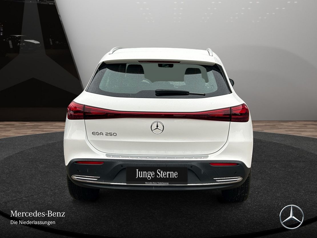Mercedes-Benz EQA 250