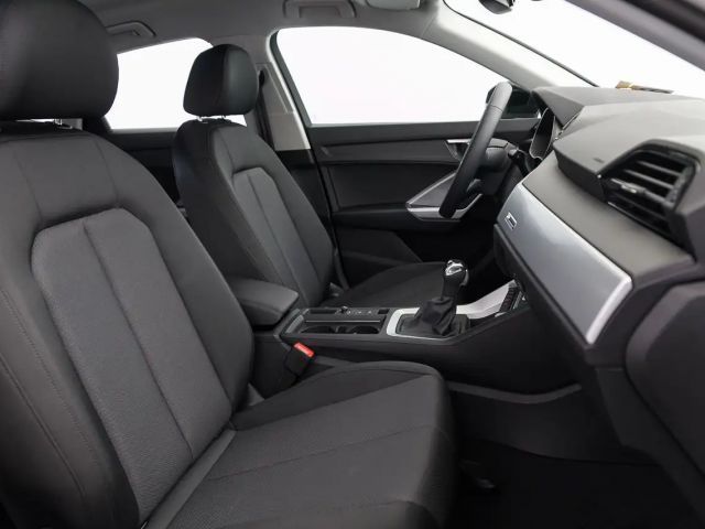 Audi Q3 35 TFSI S-Tronic