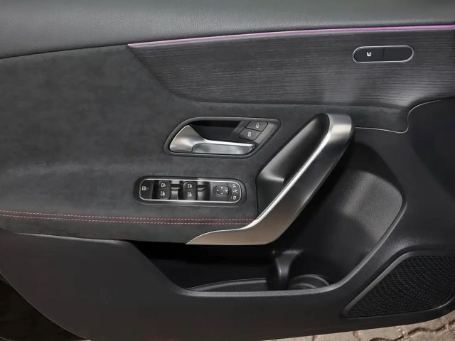 Mercedes-Benz A 200 AMG Line