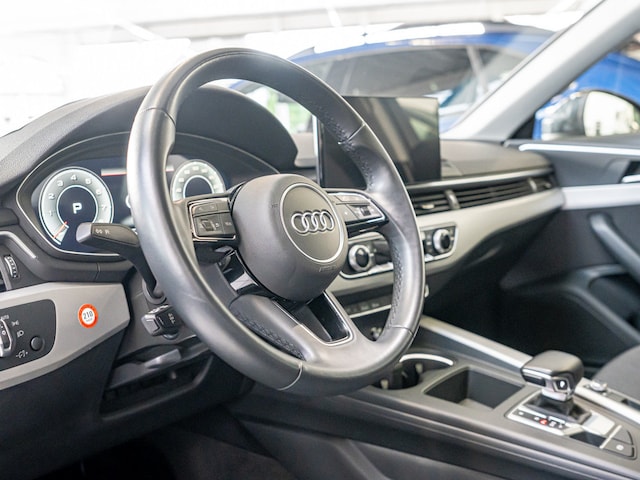 Audi A4 40 TFSI Avant S-Tronic