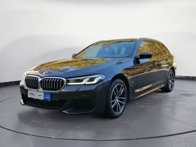 BMW 520 520d M-Sport Touring xDrive