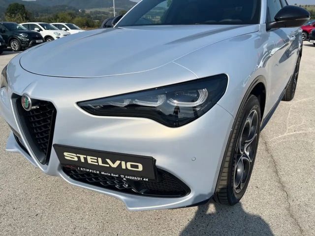 Alfa Romeo Stelvio AT8 Q4 Veloce