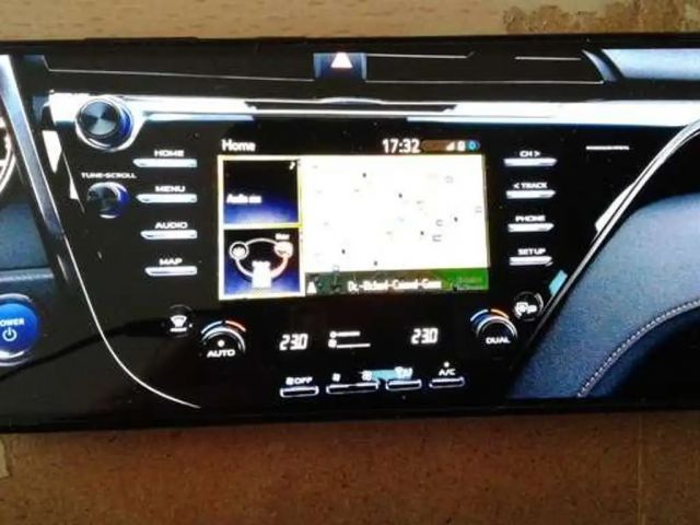 Toyota Camry Hybride Lounge