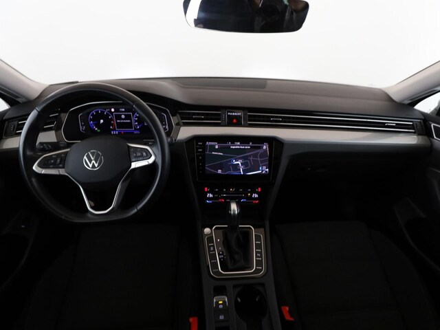 Volkswagen Passat 1.5 TSI Business Variant