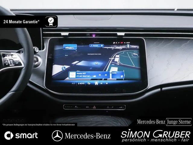 Mercedes-Benz E 200 4MATIC AVANTGARDE Sedan