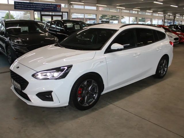 Ford Focus ST Line Wagon
