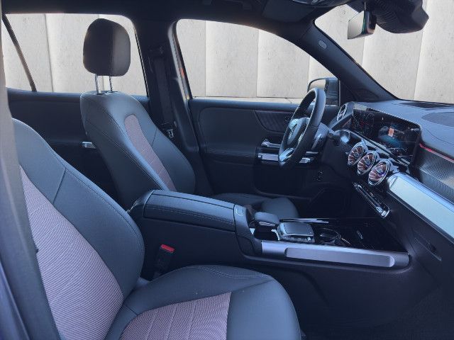 Mercedes-Benz EQB 300 4MATIC