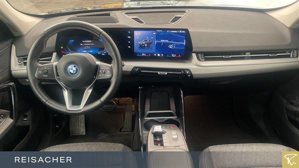 BMW iX1 xDrive30