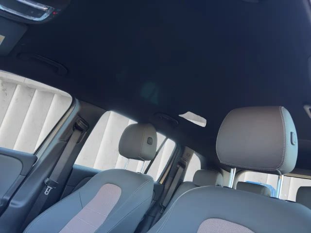 Mercedes-Benz EQB 300 4MATIC Electric Art