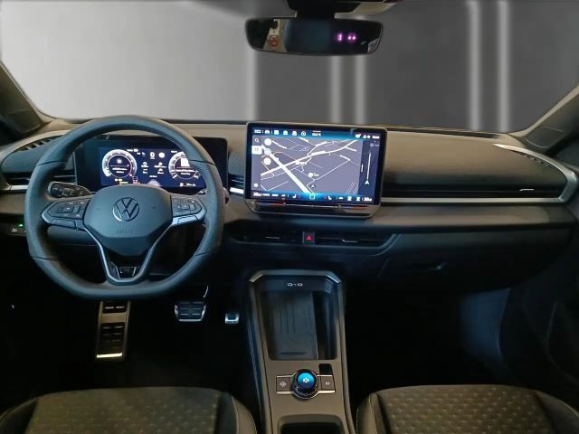 Volkswagen T-Roc 1.5 eTSI DSG R-Line