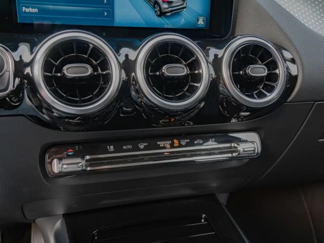 Mercedes-Benz GLA 180 Progressive