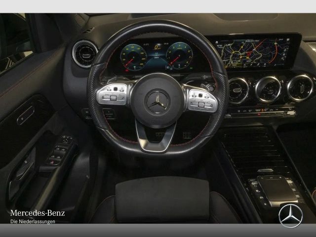 Mercedes-Benz GLA 200 4MATIC AMG Line