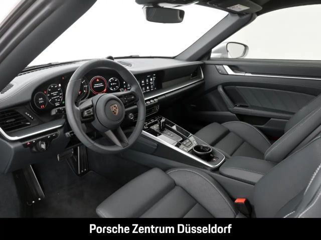 Porsche 992 4 Coupé GTS Targa