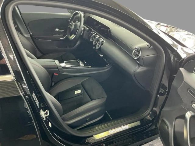 Mercedes-Benz A 200 AMG Line