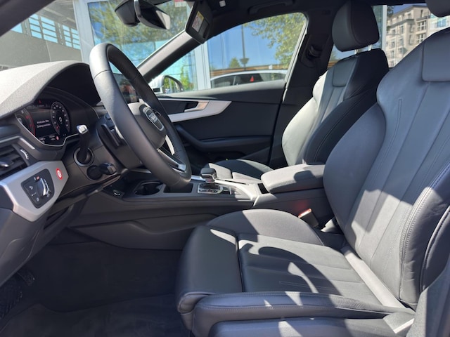 Audi A4 35 TFSI Avant S-Line S-Tronic