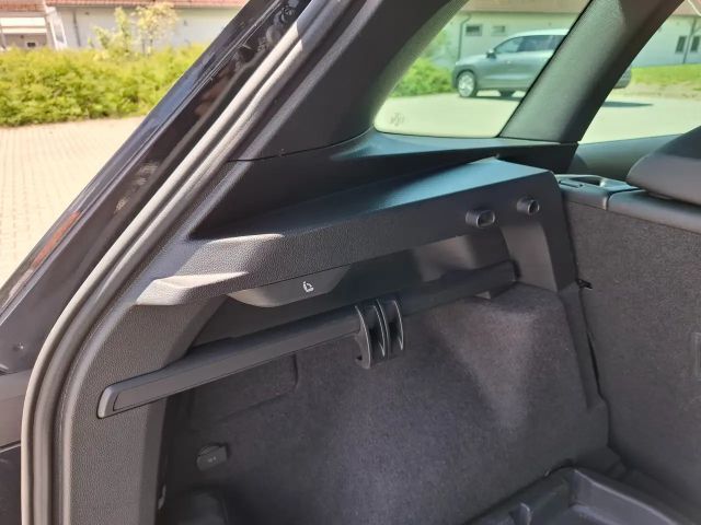 Skoda Karoq Sportline4x4*NAVI*VOLLLEDER*PDCv+h*RFK*SHZv+h*ACC*