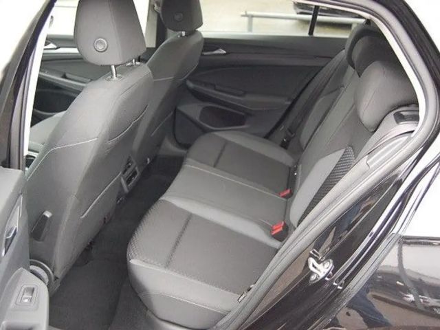 Volkswagen Golf Active ACC App LED Kamera Sitzheizung Alu