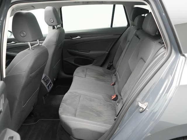 Volkswagen Golf DSG Golf VIII Style Variant