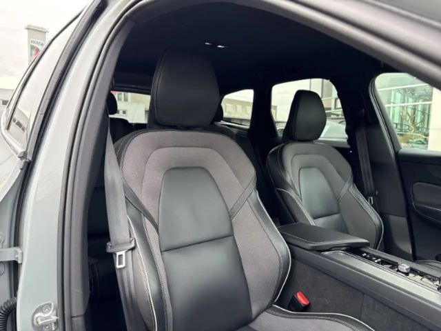 Volvo XC60 Dark Plus