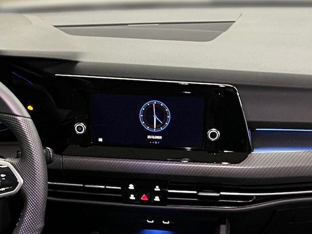 Volkswagen Golf 1.5 TSI Golf VIII R-Line