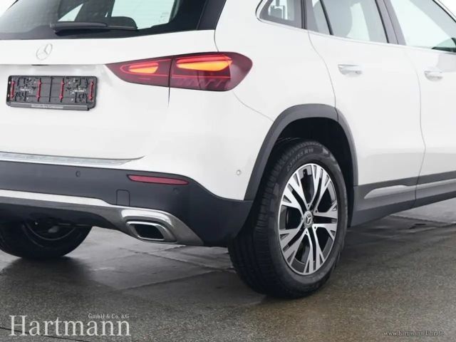 Mercedes-Benz GLA 220 4MATIC GLA 220 d