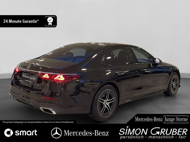 Mercedes-Benz E 220 AMG Line E 220 d Sedan