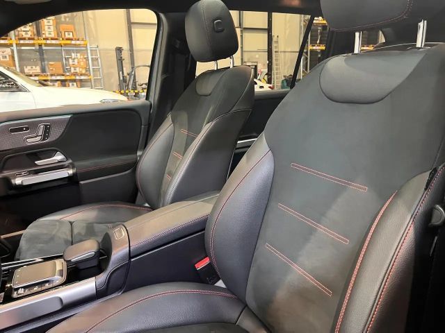 Mercedes-Benz EQB 300 4MATIC AMG Line