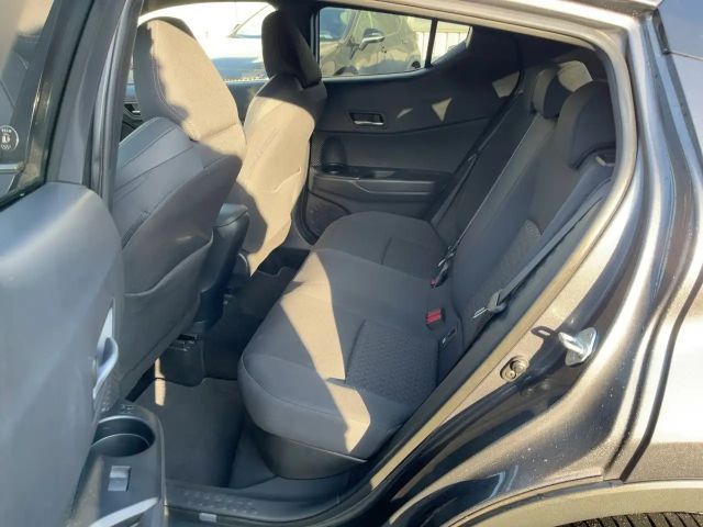 Toyota C-HR Hybride Team D