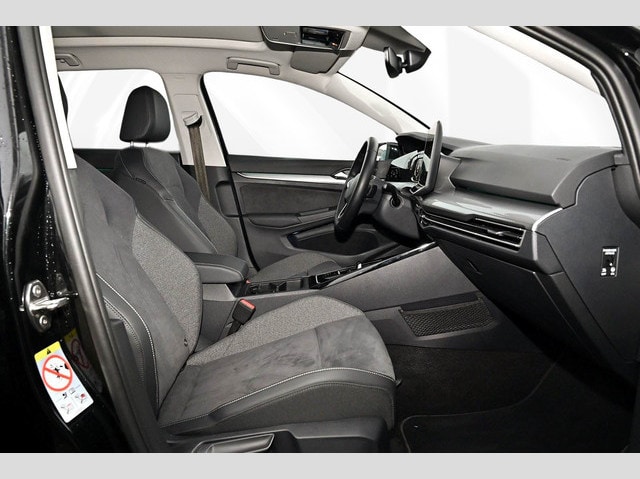 Volkswagen Golf 1.5 eTSI DSG Style Variant