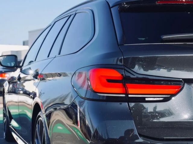 BMW 530 530d M-Sport Touring xDrive