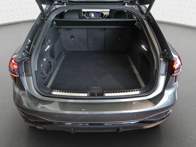 Audi A6 Avant Quattro S-Tronic