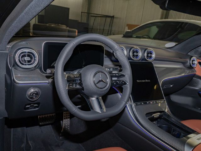 Mercedes-Benz C 200 AMG Line Sedan