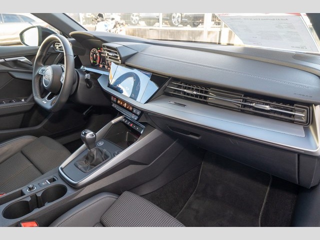 Audi A3 35 TFSI S-Line Sportback