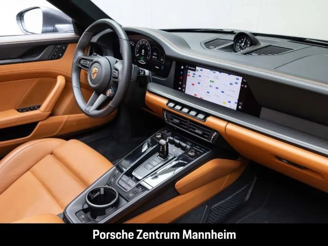 Porsche 992 Cabrio Carrera GTS