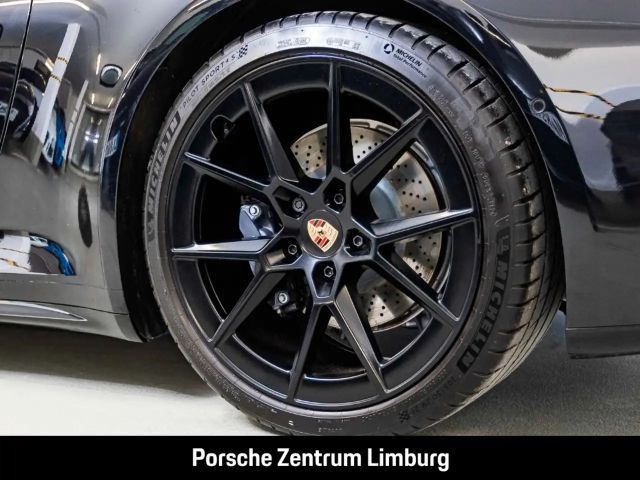 Porsche 992 Carrera Coupé