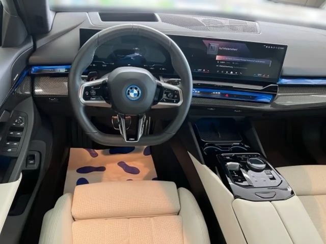 BMW i5 eDrive40