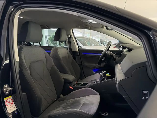 Volkswagen Golf 1.5 TSI Style