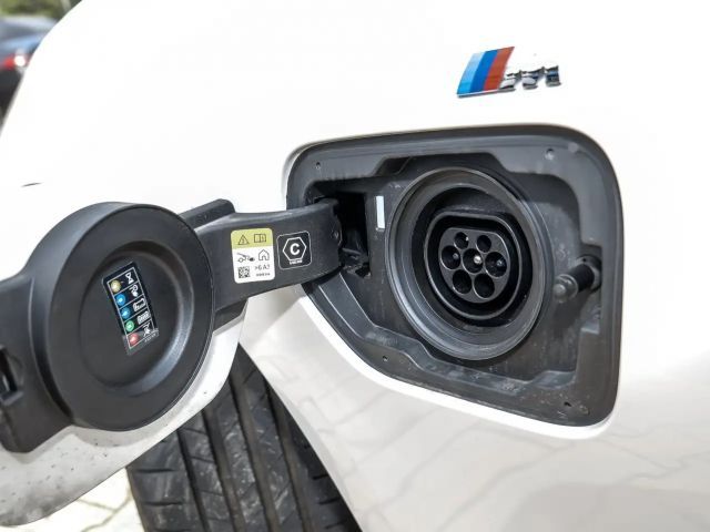 BMW 330 330e M-Sport Sedan