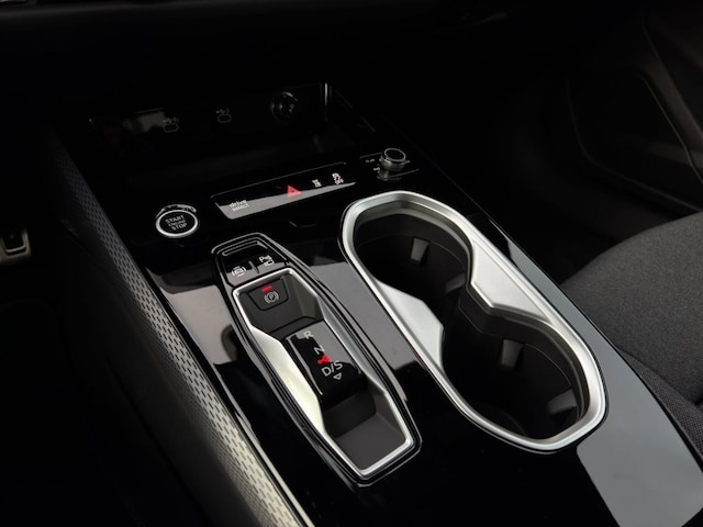 Audi A6 Avant Quattro S-Tronic