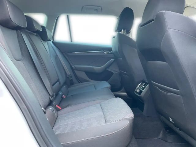 Skoda Octavia 1.5 TSI Ambition Combi