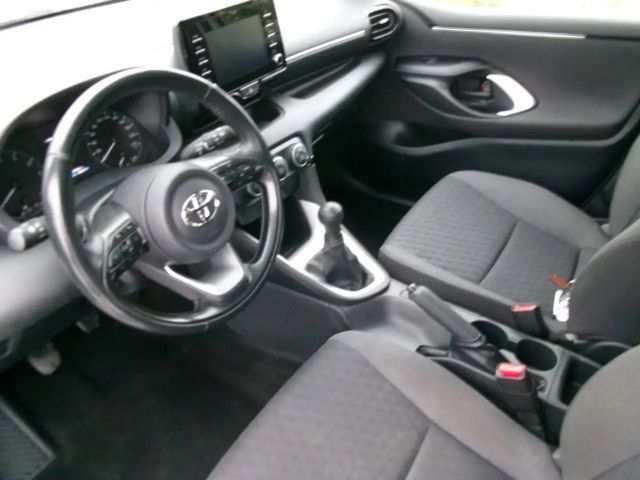 Toyota Yaris 1.0 VVT-i Comfort Hatchback VVT-i