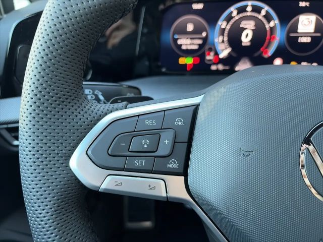 Volkswagen Golf DSG Sport