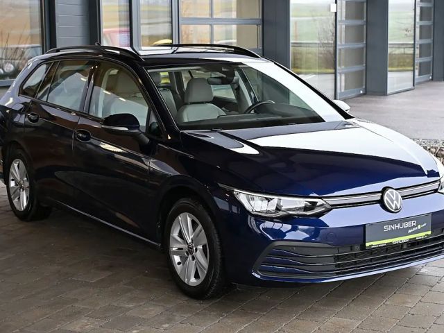 Volkswagen Golf Life Variant