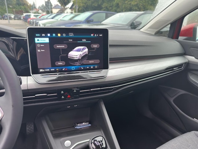 Volkswagen Golf Life