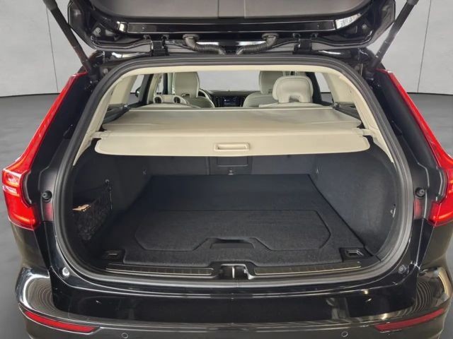 Volvo V60 Cross Country AWD Plus